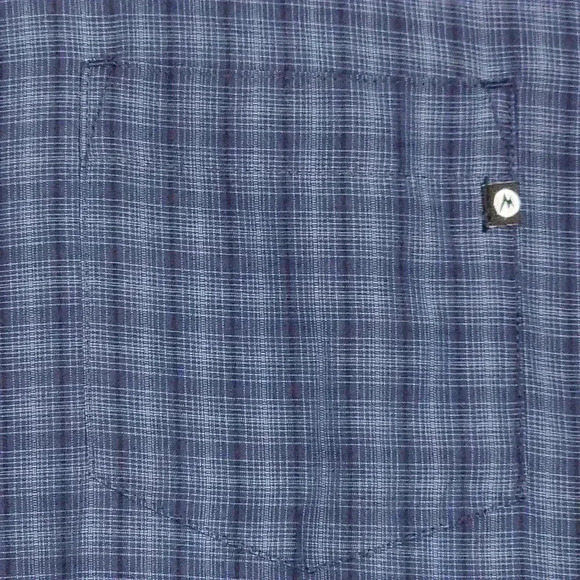 Marmot Men's Button Up Shirt Med. Short Sleeve Blue Plaid Side Split Relaxed - Picture 4 of 16